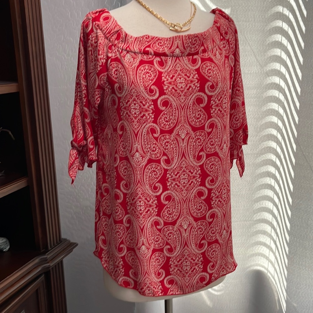 Renee C Red Paisley Soft Shoulders Ladies Top Size Large